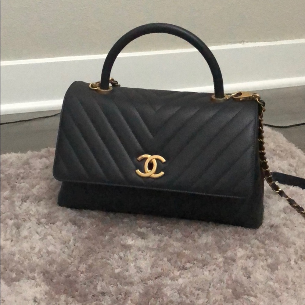 💯 Chanel shoulder bag wt strap